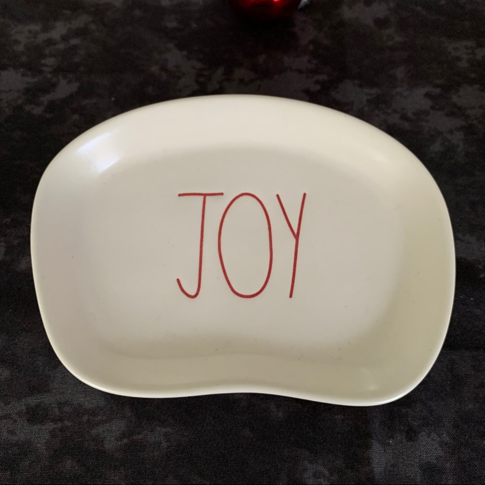 🎄Rae Dunn Christmas Soap Dish🎄